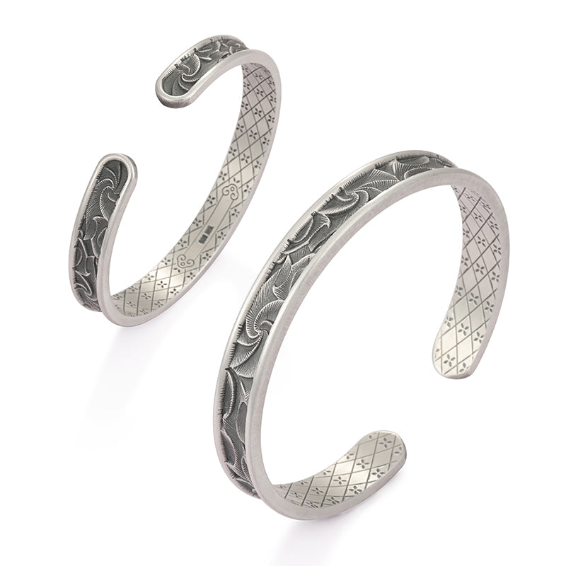 Crescimento Cuff Bracelet